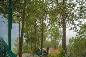 Western Serviced Apartments Kasauli I Toy Train View I Pet friendly & Family Rooms I Kasauli By Exotic Stays